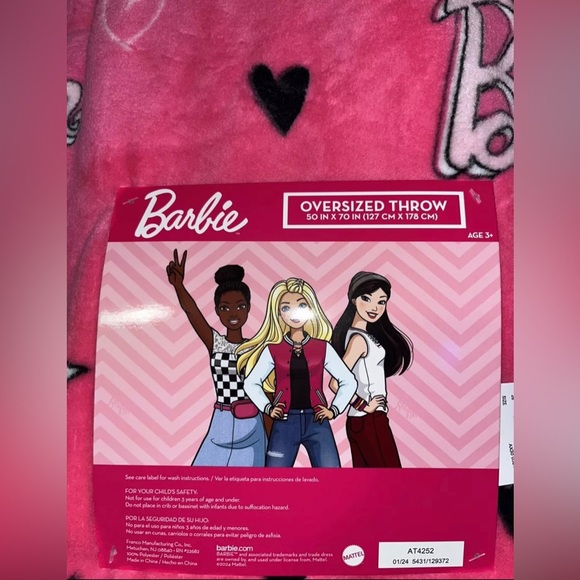 BARBIE Movie Logo Doll Pink Oversized Blanket Plush Throw 50"x70" NWT - Picture 2 of 3